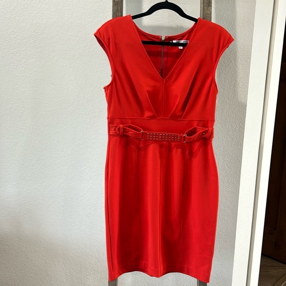 Jennifer Lopez Dress - Picture 1 of 7